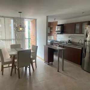  Apartamento Apartamento 70m2 Ubicacion Estrategica Cerca Al Poblado 3020