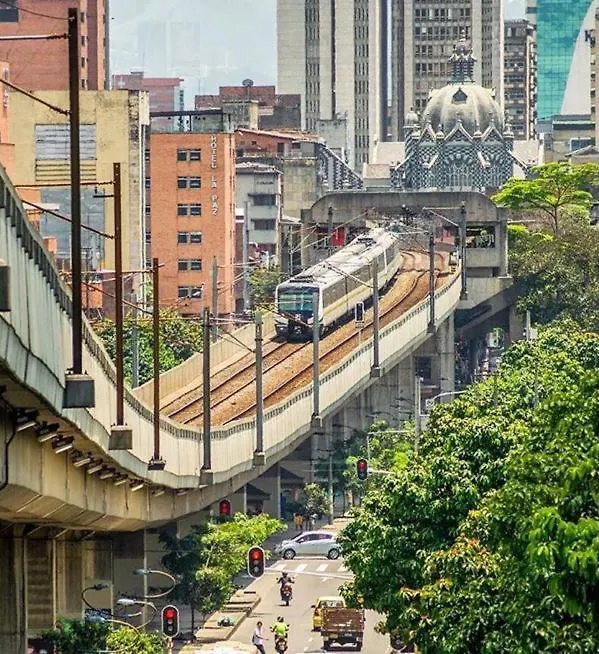 APARTA HOTEL en laureles estadio 105 MTS Cuadrados Medellín