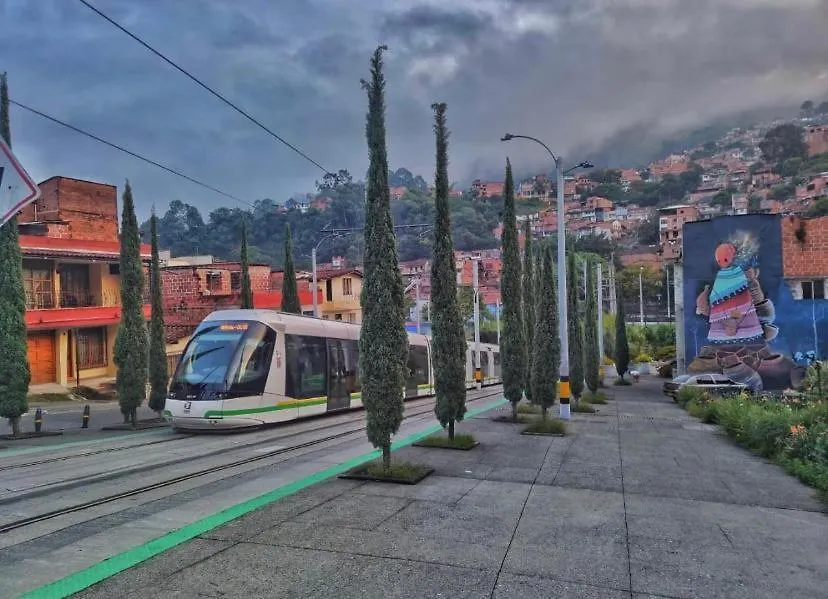 Apartamento APARTA HOTEL en laureles estadio 105 MTS Cuadrados Medellín Colombia