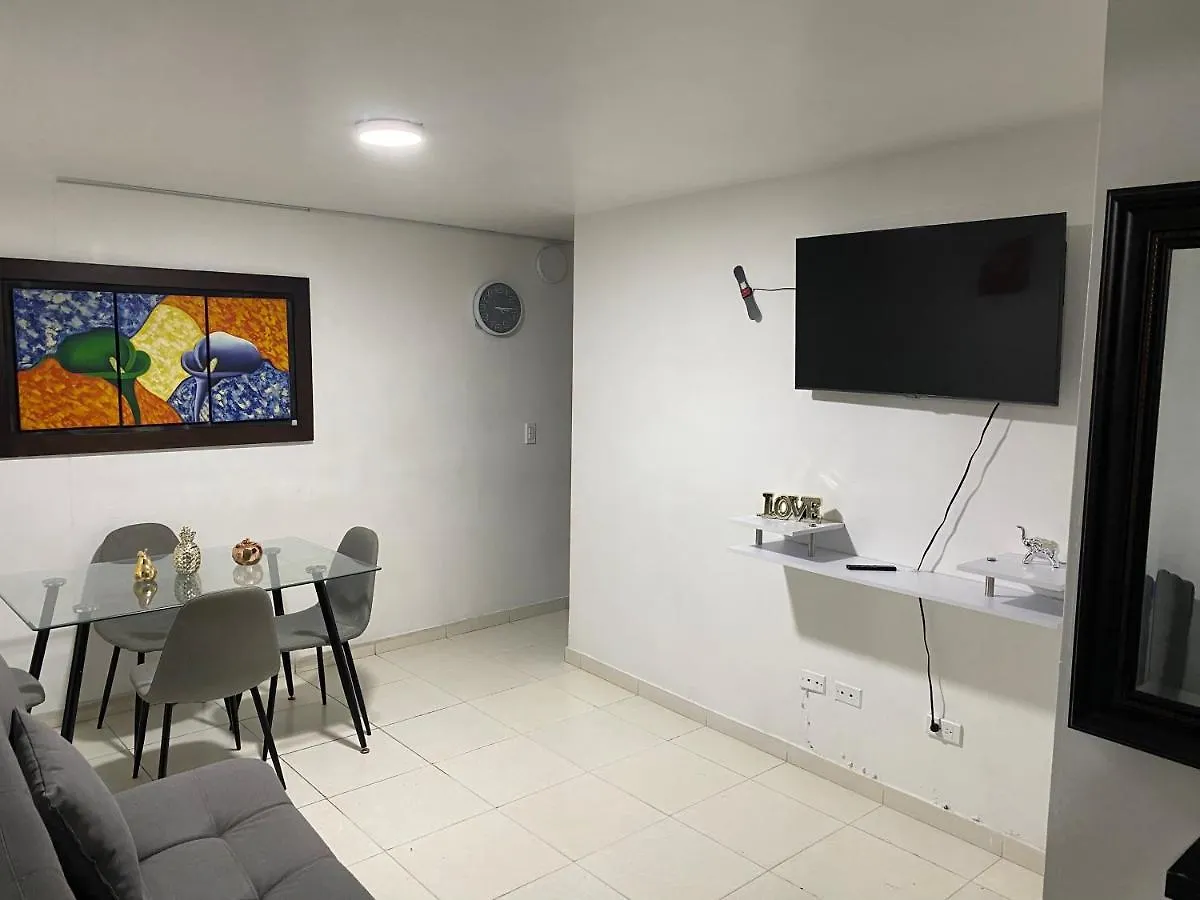 APARTA HOTEL en laureles estadio 105 MTS Cuadrados Medellín Colombia